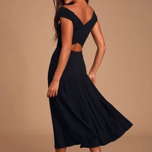 Lulu's A La Mode black midi-dress with peek-a-boo back